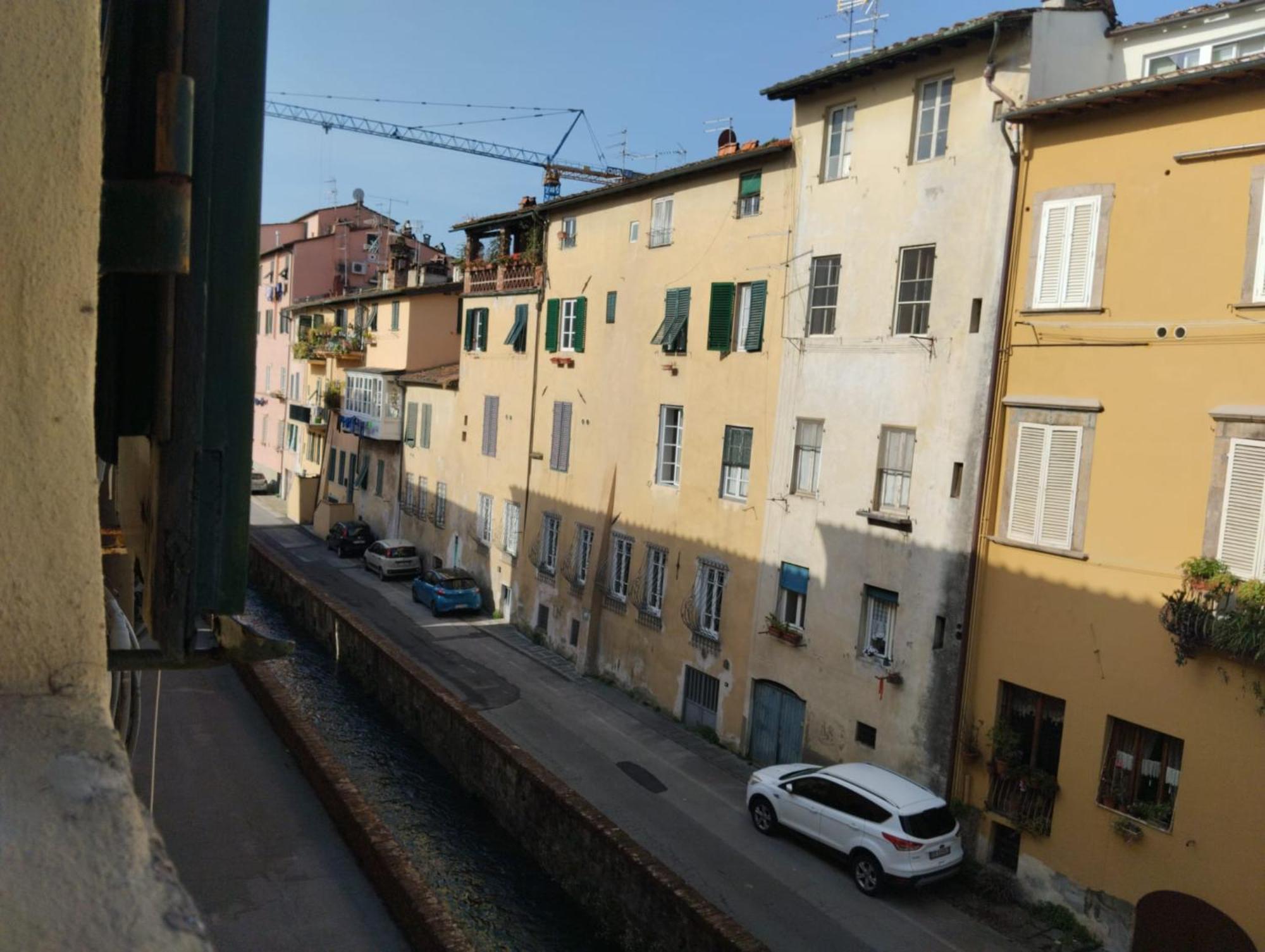 Appartamento Lilia 卢卡 外观 照片